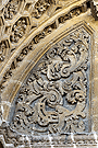 Decoración del dintel de la Puerta Principal de la Santa Iglesia Catedral