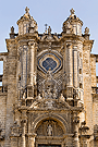 Cuerpo alto de la portada principal de la Santa Iglesia Catedral