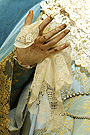 Pañuelo en la mano izquierda de Nuestra Señora de la Esperanza