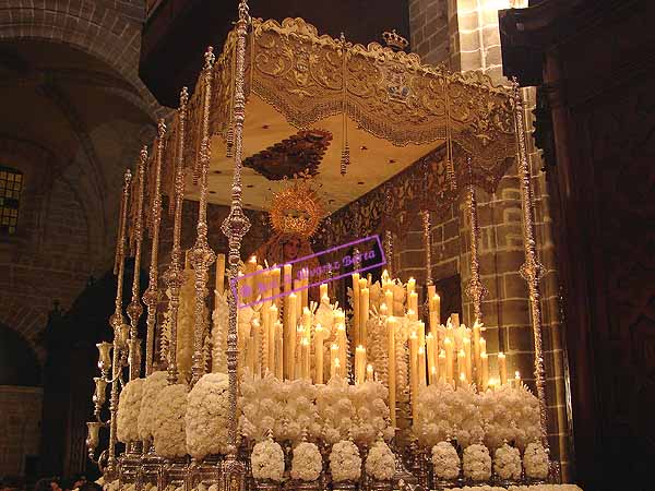 Paso de Palio de Madre de Dios de la Misericordia