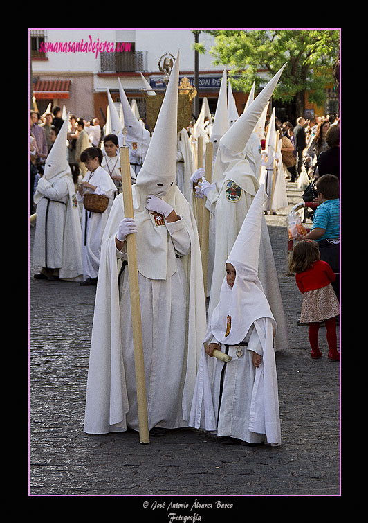 Nazarenos de la Hermandad del Transporte