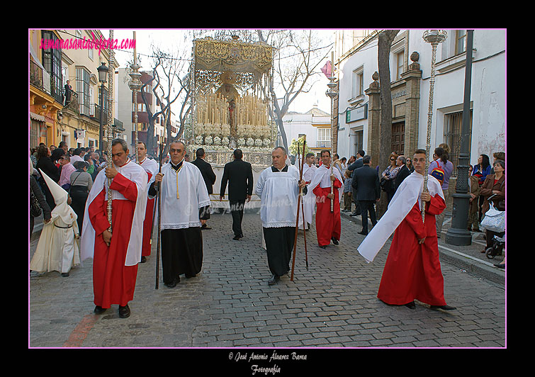 Cuerpo de Acólitos del Paso de Palio de la Hermandad del Transporte