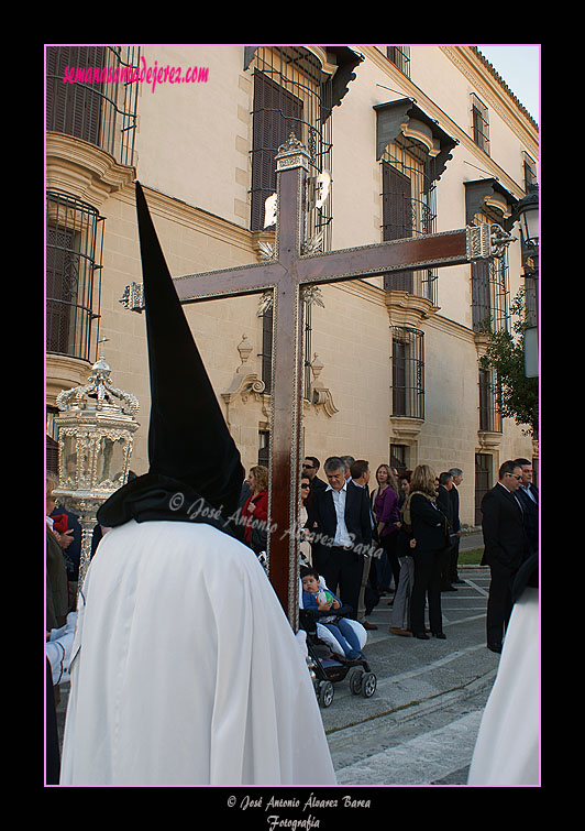 Cruz de Guía de la Hermandad de la Coronación de Espinas