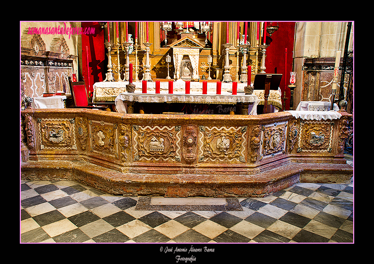 Comulgatorio de la capilla de Santa María de la Paz (Iglesia de San Marcos)