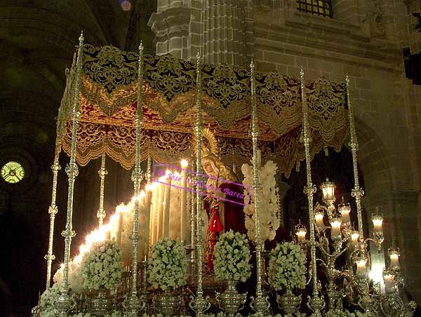 Paso de María Santísima de la Candelaria