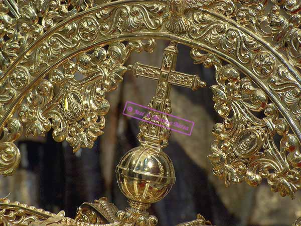 Detalle de la Corona de Nuestra Señora del Socorro