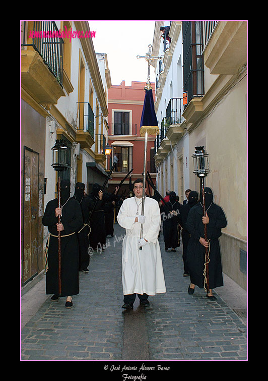 Cruz Parroquial de la Hermandad de Nuestra Señora de Amor y Sacrificio