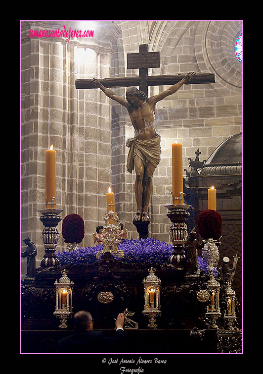 Paso del Santisimo Cristo de la Defensión