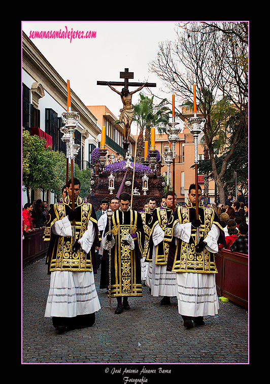 Paso del Santisimo Cristo de la Defensión