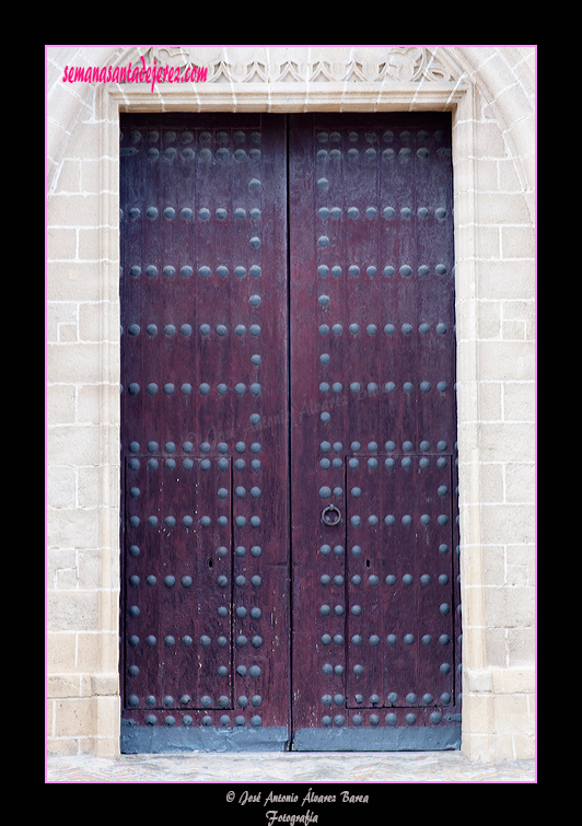 Puerta de la Epístola de la Iglesia Parroquial de San Mateo