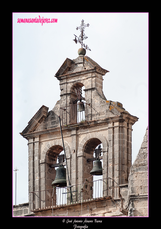 Espadaña barroca de la Iglesia Parroquial de San Mateo