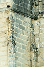 Pináculos góticos en la torrecilla de las escaleras de la cabecera en el muro de la Epistola de la Iglesia Parroquial de San Mateo
