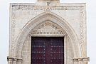 Arcos apuntados de la portada de la Epístola de la Iglesia Parroquial de San Mateo