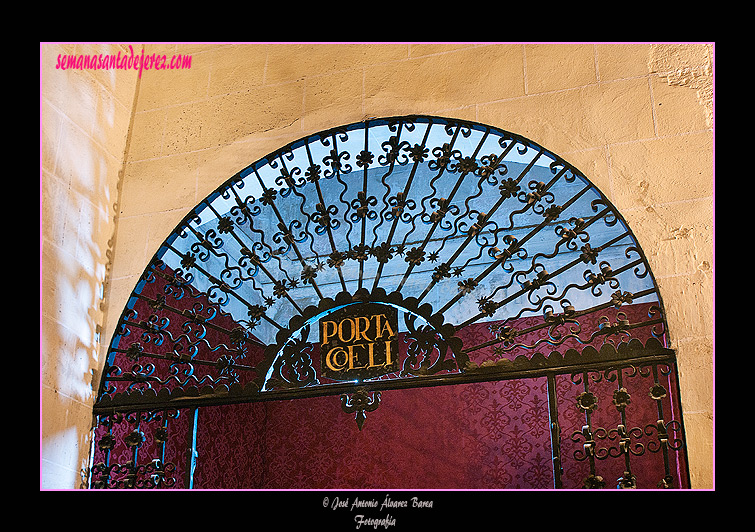 Reja del baptisterio (Iglesia de San Juan de los Caballeros)