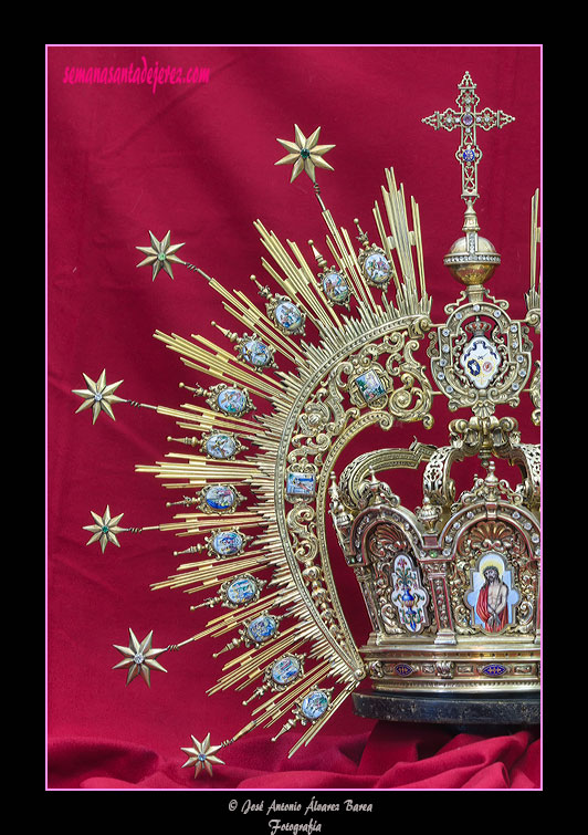 Corona de salida de Nuestra Señora del Mayor Dolor