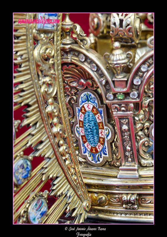 Corona de salida de Nuestra Señora del Mayor Dolor