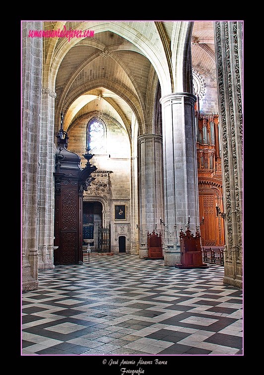 Vista desde la puerta de la Antesacristía (Iglesia de San Miguel)