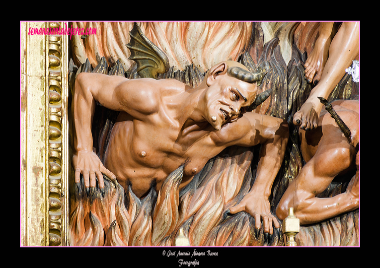 Demonio (La Batalla de los Ángeles - Retablo Mayor de la Iglesia de San Miguel)