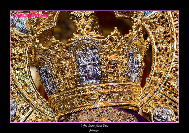 Canasto de la corona de Salida de Nuestra Madre y Señora del Traspaso 