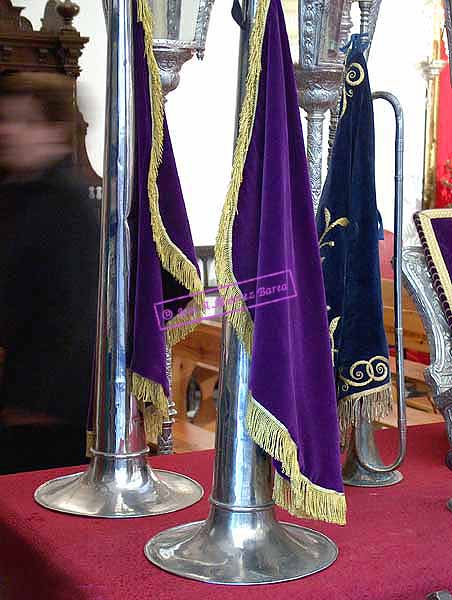 Bocinas saeteras de la Hermandad del Nazareno