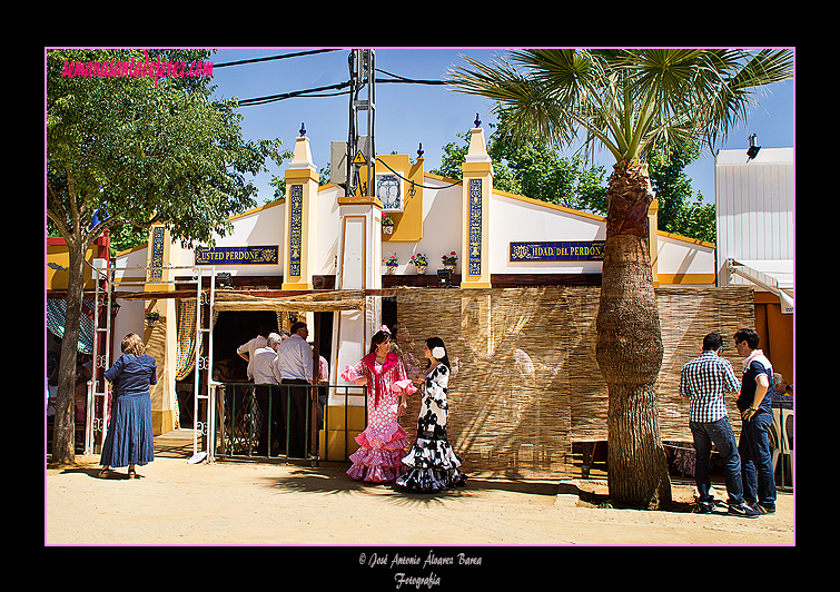 Caseta "Usted Perdone" de la Hermandad del Cristo del Perdón. Feria del Caballo 2012