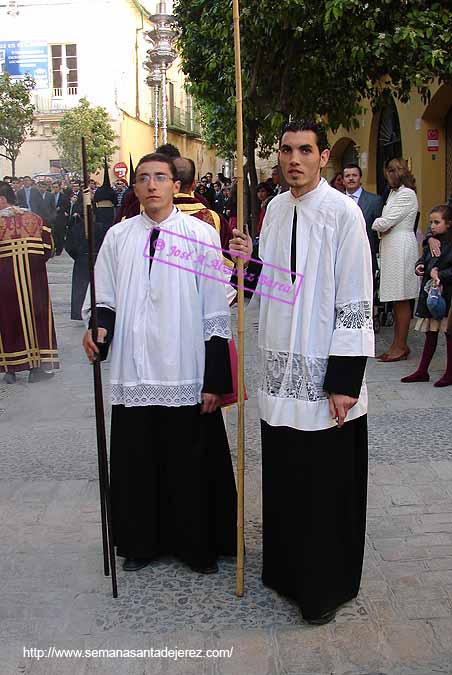 Enciendevelas del Paso de Palio de la Hermandad del Santísimo Cristo del Perdón