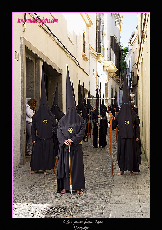 Diputado y Cruz de Guia de la Hermandad del Cristo del Perdón