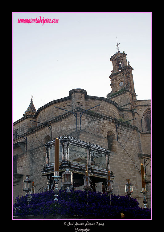 Paso de la Urna del Santo Entierro de Nuestro Señor