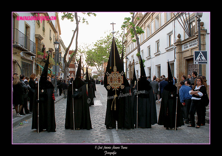 Presidencia del Estandarte de la Hermandad del Santo Entierro