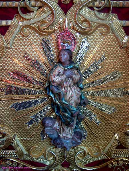 Imagen de la Inmaculada en el respiradero frontal del Paso de Misterio del Santísimo Cristo de la Clemencia