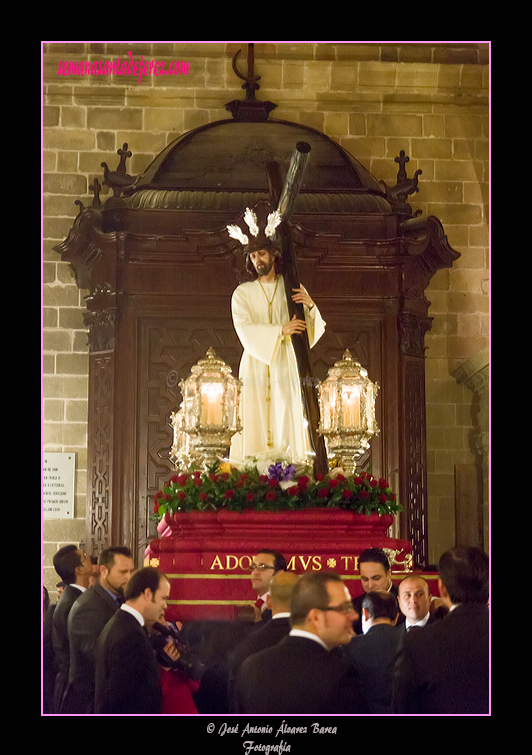 Traslado de Nuestro Padre Jesús de la Salud a la Santa Iglesia Catedral con motivo de la erección canónica como Hermandad de Penitencia (11 de enero de 2013)