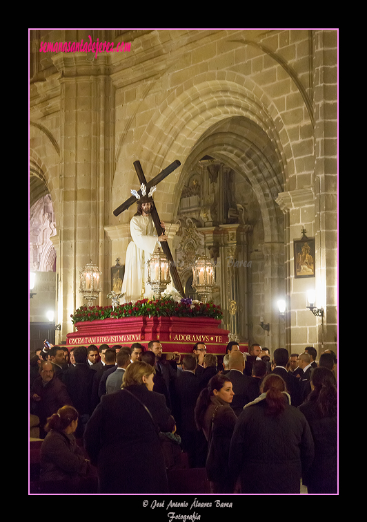 Traslado de Nuestro Padre Jesús de la Salud a la Santa Iglesia Catedral con motivo de la erección canónica como Hermandad de Penitencia (11 de enero de 2013)