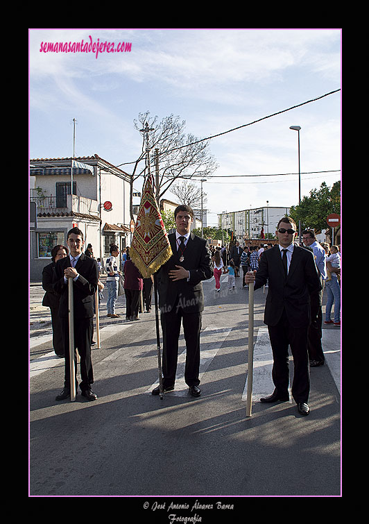 Presidencia del Banderín del Grupo Joven de la Agrupación Parroquial de Nuestro Padre Jesús de la Salud