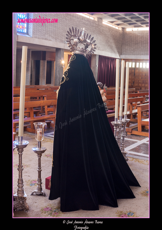 Manto de Nuestra Señora Reina de los Ángeles