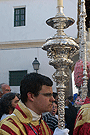 Acólito con cirial del Paso de Palio de Nuestra Señora de la Estrella