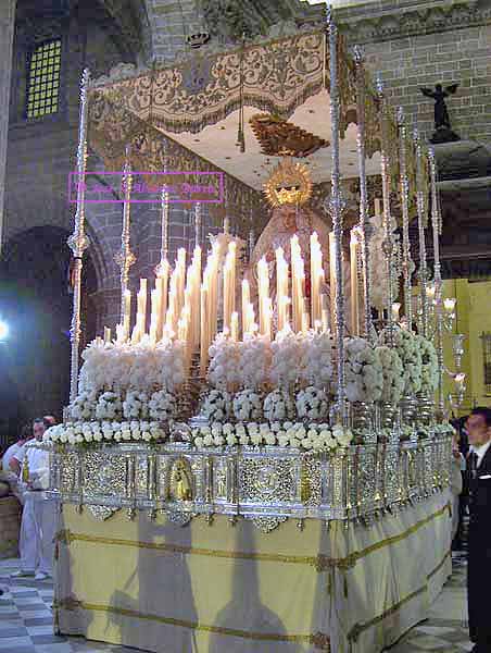 Paso de Palio de Madre de Dios de la Misericordia