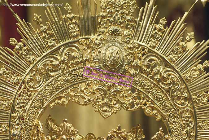 Detalle de la corona de Madre de Dios de la Misericordia