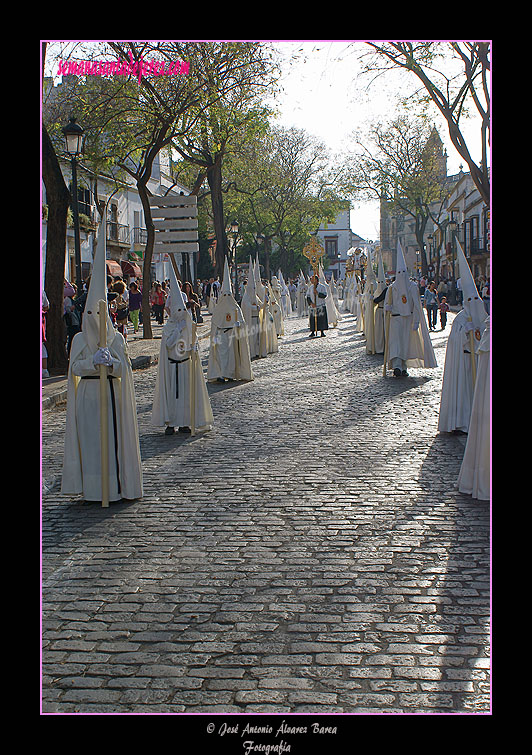 Nazarenos de la Hermandad del Transporte