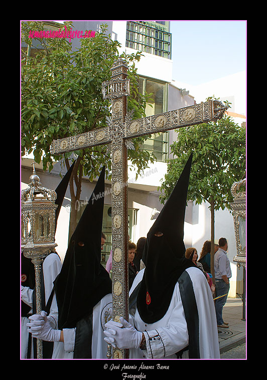 Cruz de Guía de la Hermandad de la Coronación de Espinas