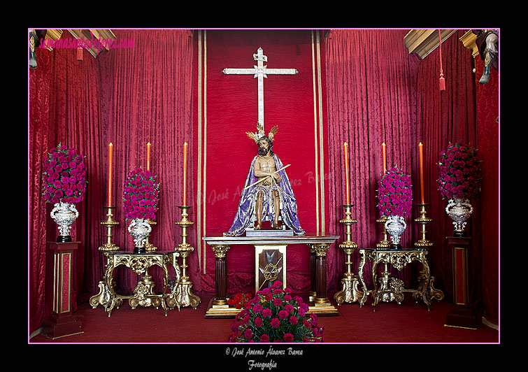 Besapiés del Santísimo Cristo de la Coronación de Espinas (10 de abril de 2011)