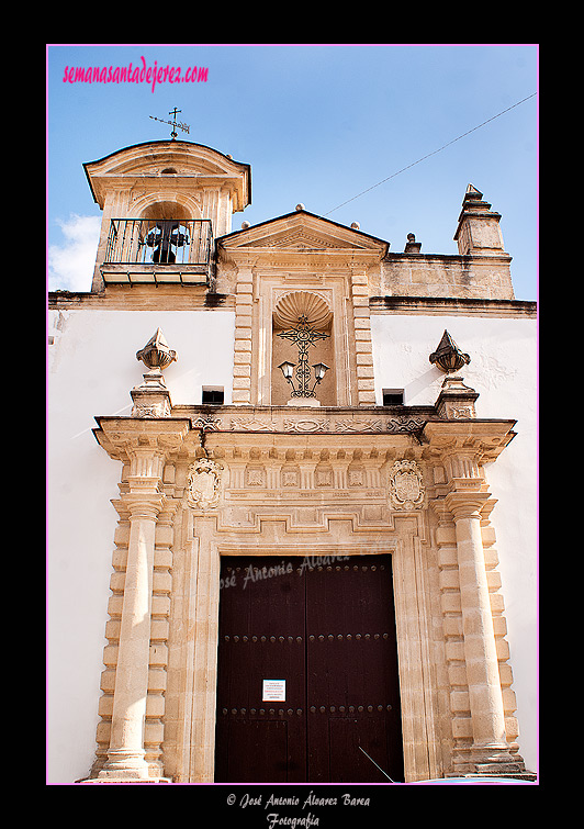 Fachada Principal de la Capilla de los Desamparados