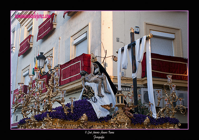 Paso de Misterio de Nuestra Señora de las Angustias