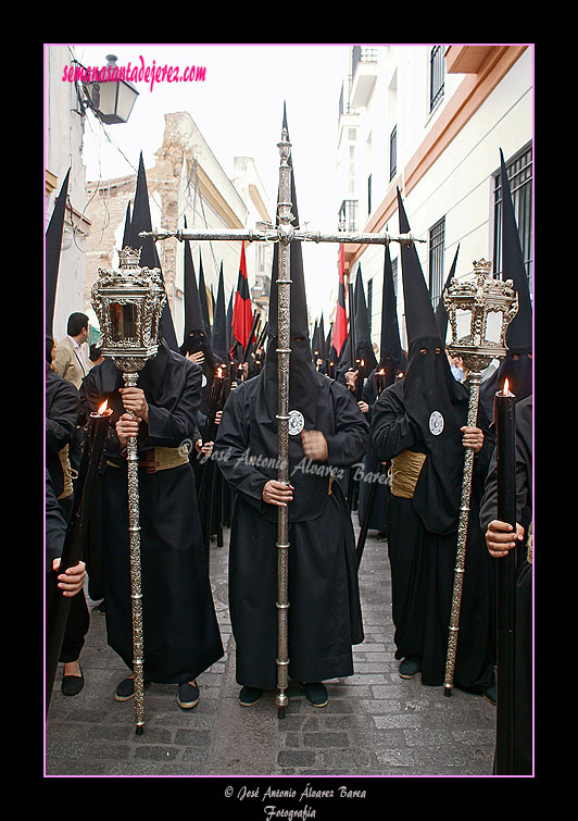 Cruz de Guía de la Hermandad de las Angustias