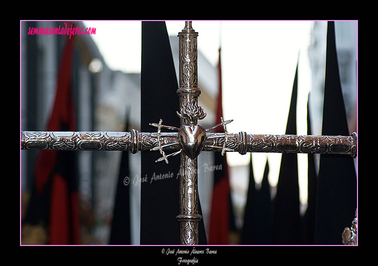 Cruz de Guía de la Hermandad de las Angustias