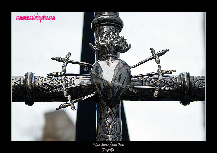 Cruz de Guía de la Hermandad de las Angustias