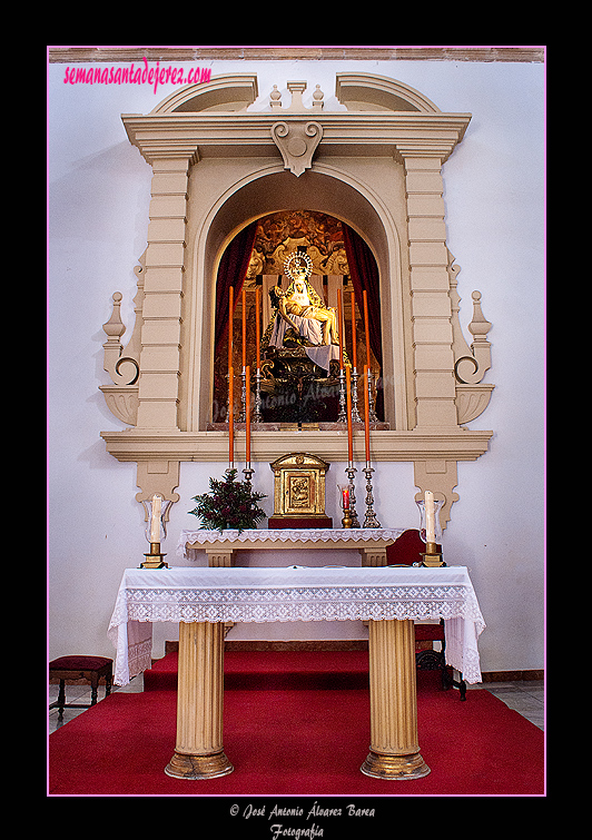 Altar principal de la Capilla de Nuestra Señora de las Angustias