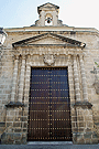 Puerta principal de entrada de la Capilla de Nuestra Señora de las Angustias