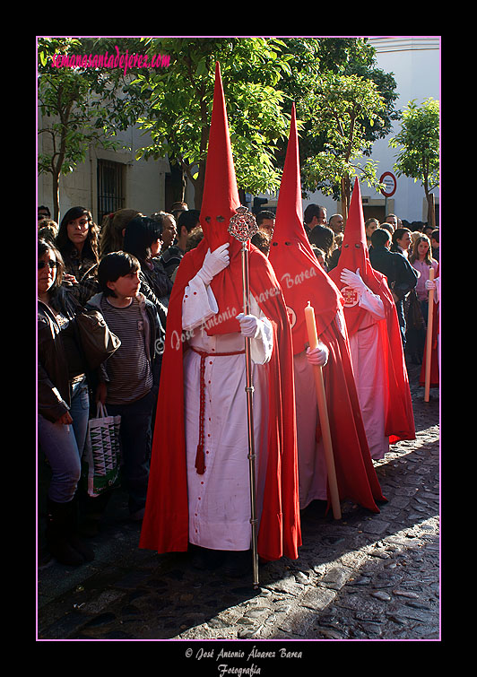 Nazarenos de la Hermandad de la Sagrada Cena