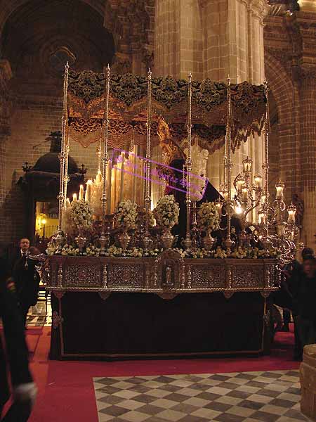 Paso de María Santísima de la Candelaria