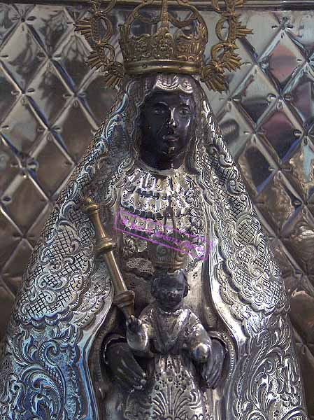 La Virgen de la Merced, Patrona de la Ciudad, en el respiradero lateral derecho del Paso de Palio de María Santísima de la Candelaria